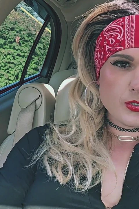 Kylie Babes Smoking Fetish Car Play
