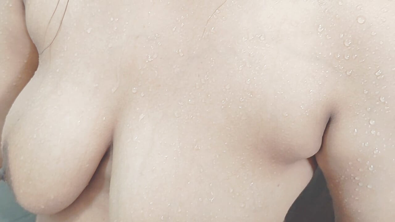 Bareback Fingering Fuels Endless Pussy Sweat And Thunderous Thrusts