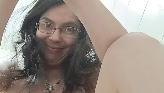 Jessy di kamar mandi