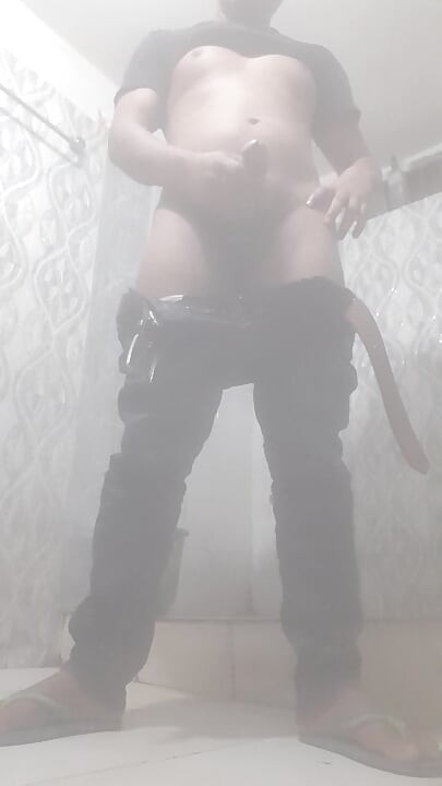 Muitas pessoas me traiu em nome do amor, tudo bem, todas essas pessoas me ensinaram que nunca se deve cair na verdade l