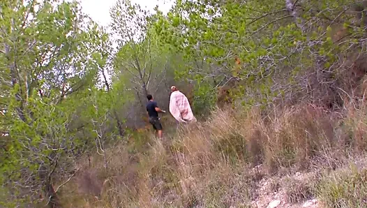 Ngentot memek yang ditindik adalah hamer, dan blowjob bisa pelacur