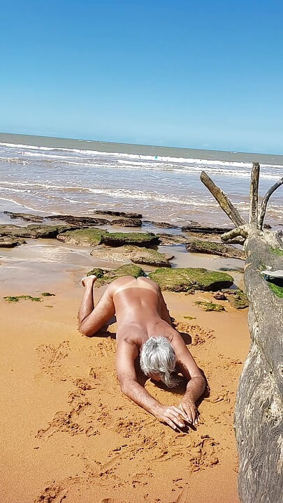 Ladysilva culo caliente en la playa