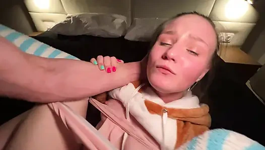 Adik tiriku rela sarapan pagi sama adik tiriku