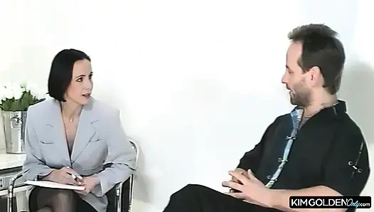 Leidenschaftliche Blowjob-Session mit Bruenetter