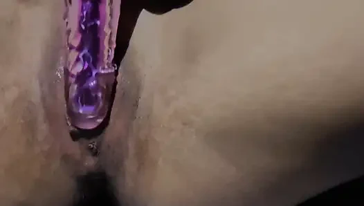 Selamat ulang tahun - mereka nyepong dildo untukku dan aku akhirnya nyepong kontolku