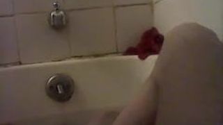 Guy cums in the bath