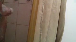 Принимая душ - Tomando Una Ducha