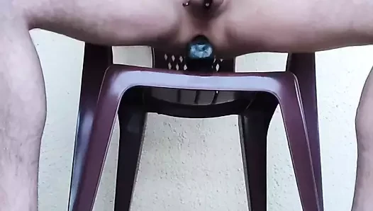 Büyük dildo ile anal mastürbasyon