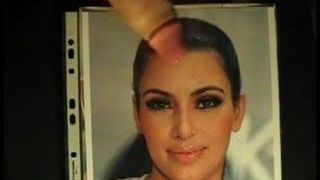 Omaggio a Kim Kardashian