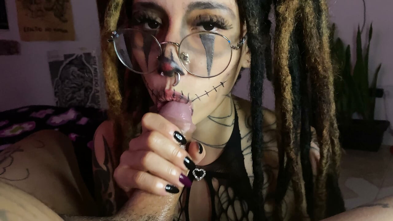 Sexy horny gothic skull slut asks me for dick