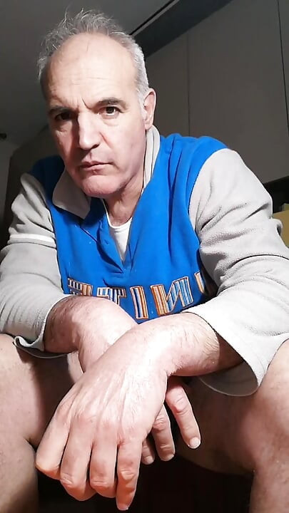 Handjob, Finger in Ass, Feet and Piss!