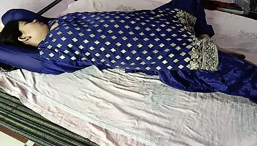 Budak seks yang penurut diborgol dan dihukum berat gara-gara kesakitan dan aku menyukainya