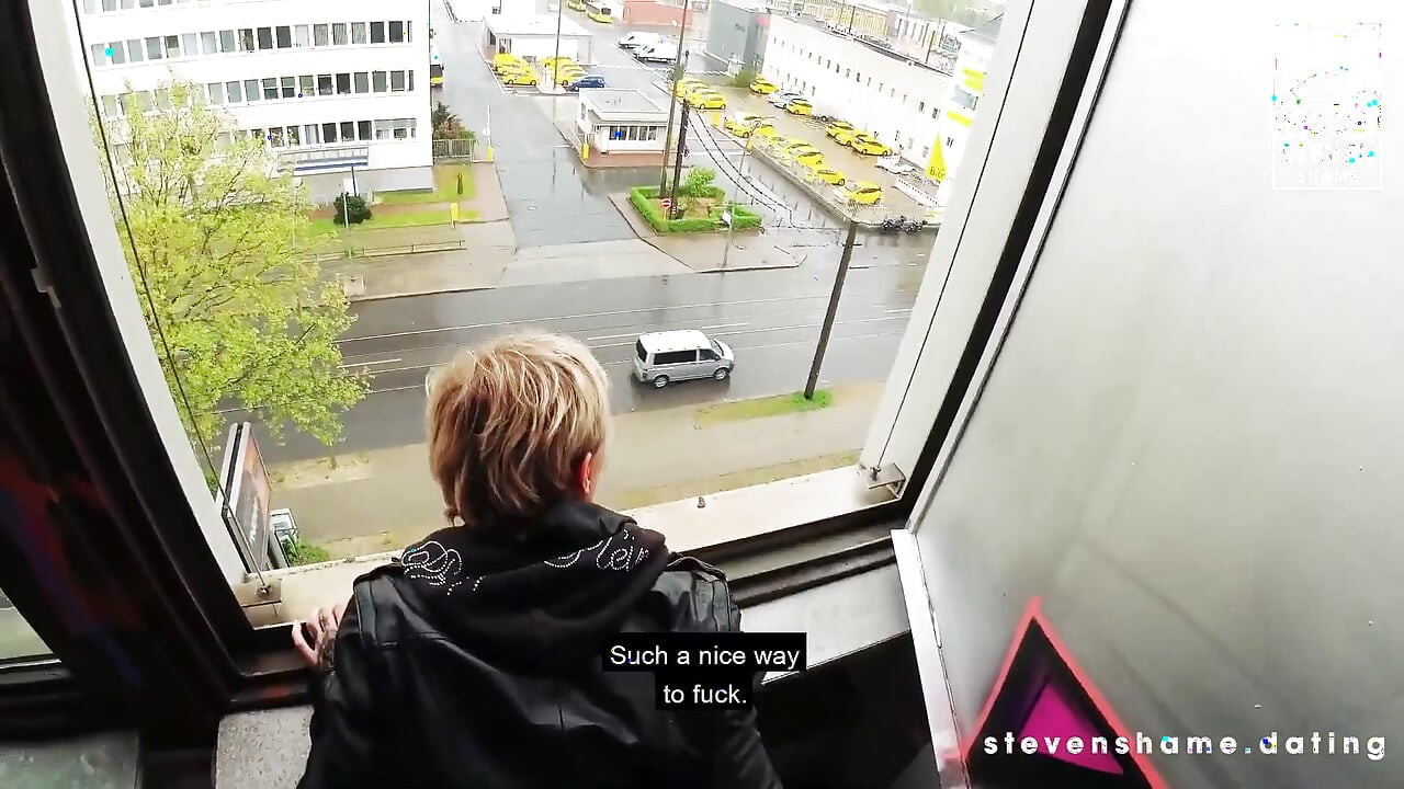 Schlanke MILF Vicky Hundt genießt ein intensives fick-date! StevenShame