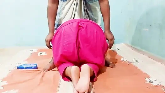 desi bhabi dicker arsch Fallschirm-Ölmassage