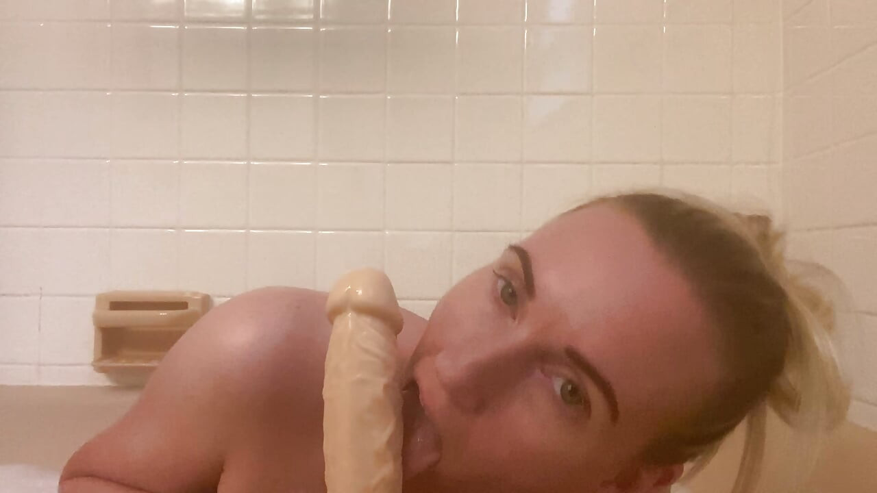 Fucking myself in the bath