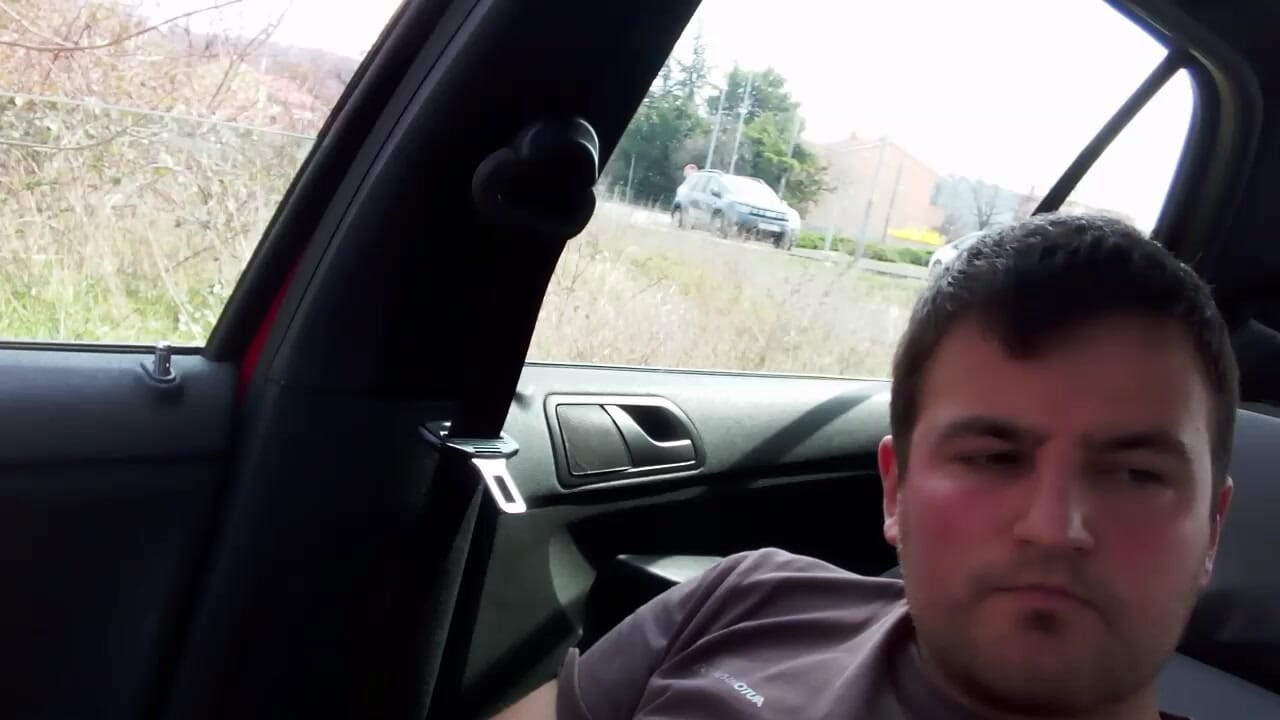 Jerking off in the car, maybe someone will see me
