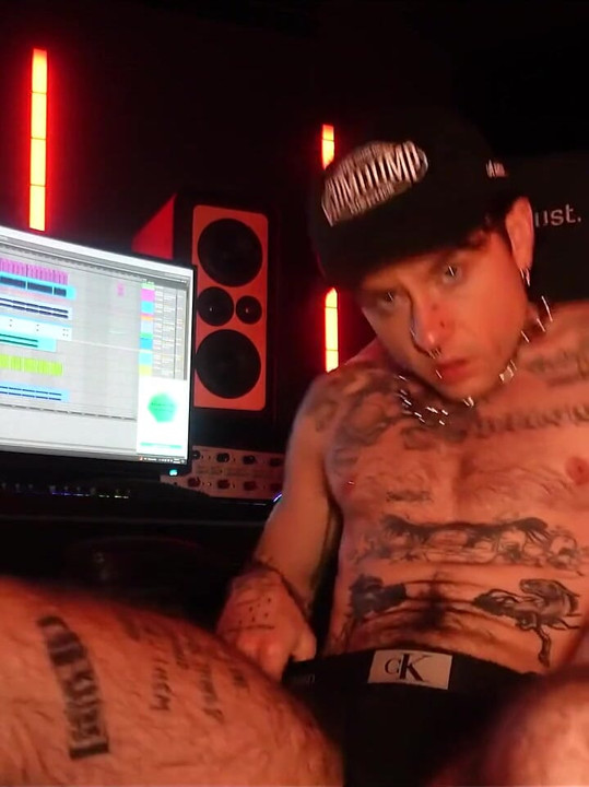 Ftm Musician XXX Skips Fills His Pink Pussy with Oversized Dildos in His Recording Studio
