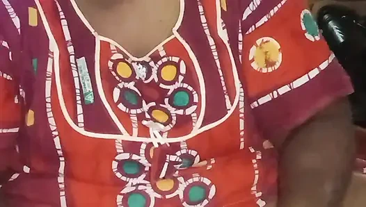 Wenn meine stieftante meine muschi fickt und dann ihre muschi spreizt und ihren finger bewegt