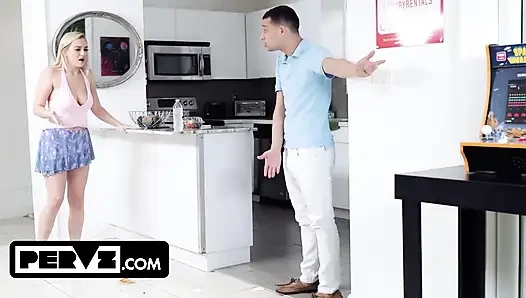 Die vollbusige blake Blossom zahlt ihre miete, indem sie ihren vermieter sie wöchentlich hämmern lässt