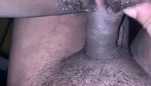 Ep3 Desi üvey anne üvey oğlunun kamerasını buldu striptiz yapıyor amcık gösterisi yatakta yatmaya başlıyor göğüslerini baştan çıkarma cezası
