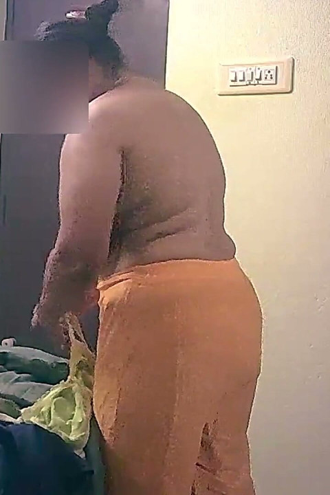 Sexy Big Ass & Tits Desi Aunty Dress Change Video
