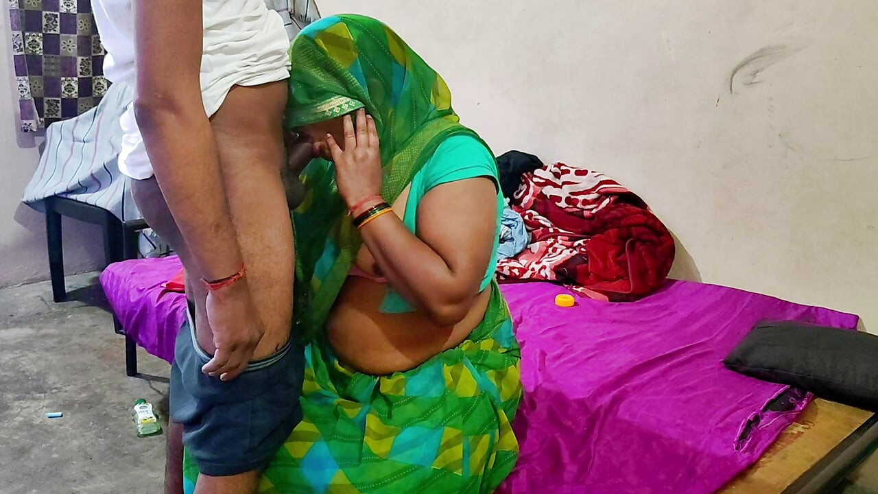 Desi Hot Indian Bhabhi Fucked in Hindi Audio