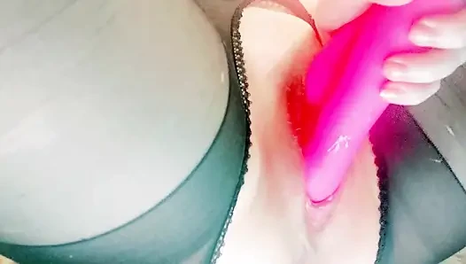 MILF in Pantyhose Playing with Vibrator