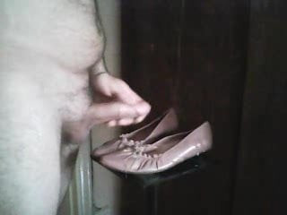 cum on shoes