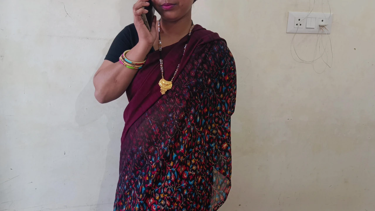 Sister-in-law called Devar to her house and did sex with Devar in doggy style in clear Hindi voice