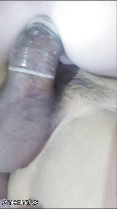 自家製アナルはきつい肛門で私のペニスに乗っている