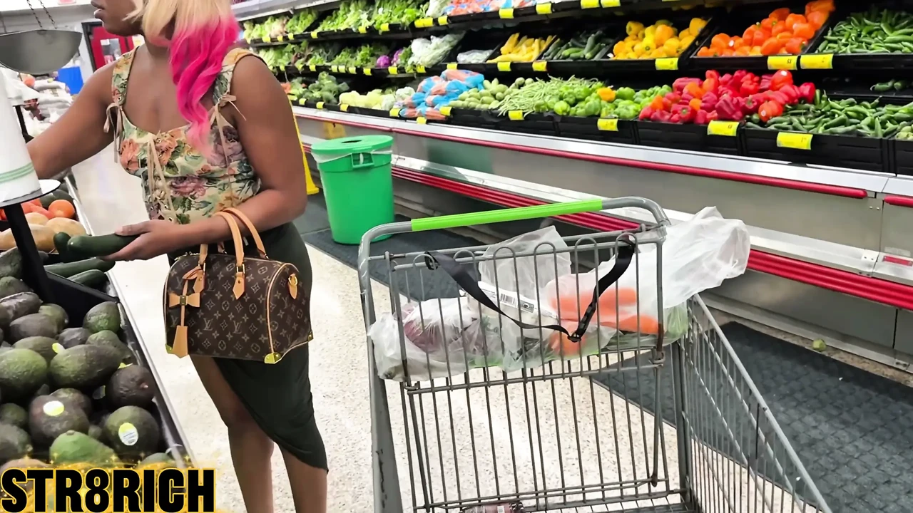 Str8rich Fucking Me After Meeting in the Store Ebony Slut