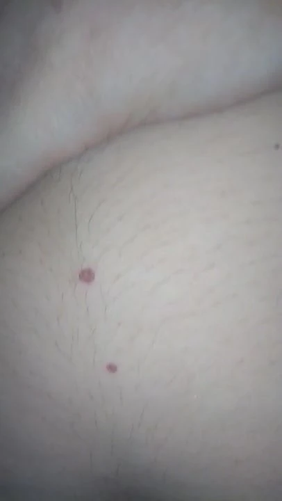 Pussy showing