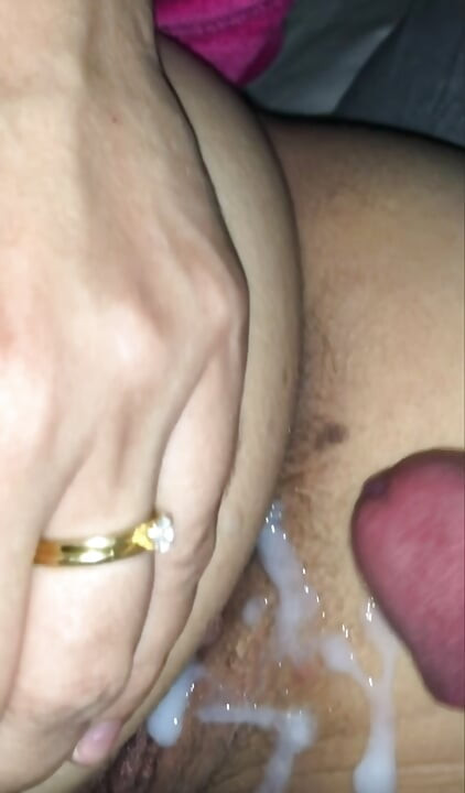 Fingering my wife until she cums