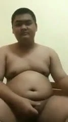 Bebê asiático gordinho