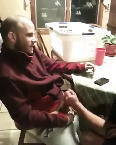 Βοηθώντας έναν φίλο