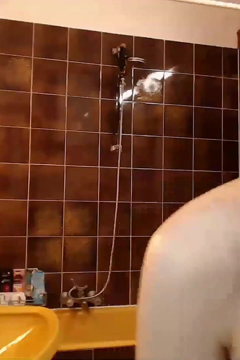 Dyeing My Hair Red Againにカム