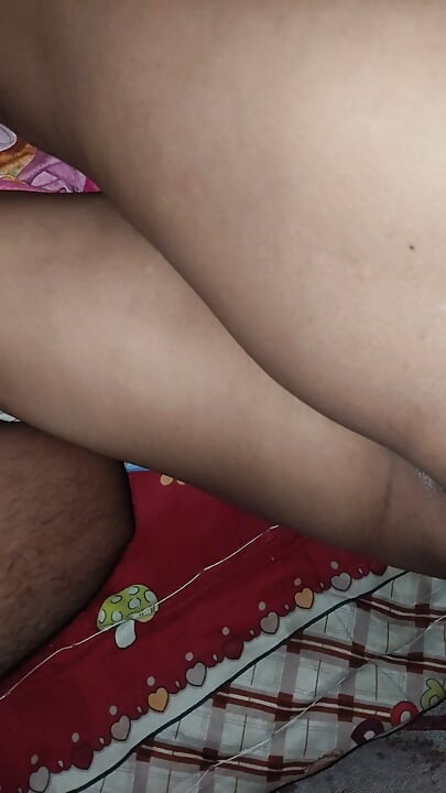 POV- INDIAN STEPMOM SHARED SINGLE BED and made step Son Happy.