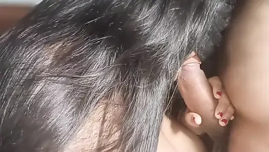 Desi Bhabhi Veena Gives Hardcore Blowjob.mp4