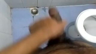 Giật vòi nước skype
