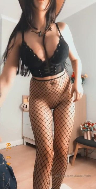 Flashing pussy in stocking