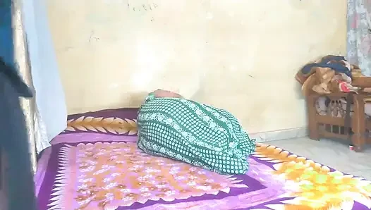 Секс с моей горячей женой дези