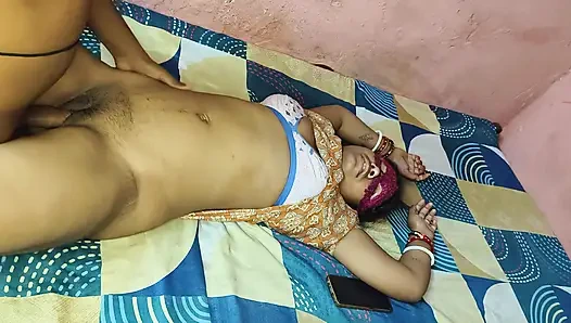 Bhabhi ki Desi bur ki khujali mittai bhabhi ki Desi hot 🥵