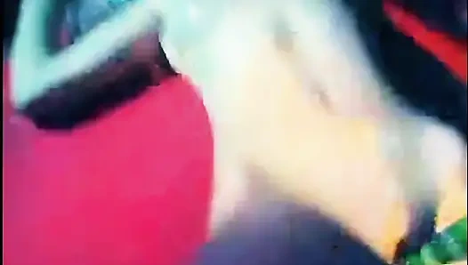 Бутылка и киска