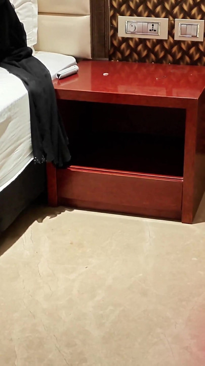 Hot stepmom knows how to tease a cock and get fast to cum fountain | Clip 1