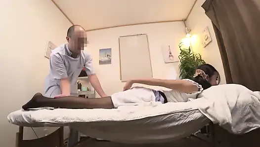 The Secret Acupressure Massage Clinic That Beautiful Office Ladies Frequent_part2