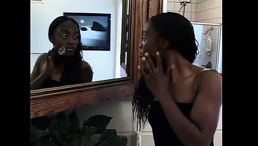 Тугая киска берет на себя