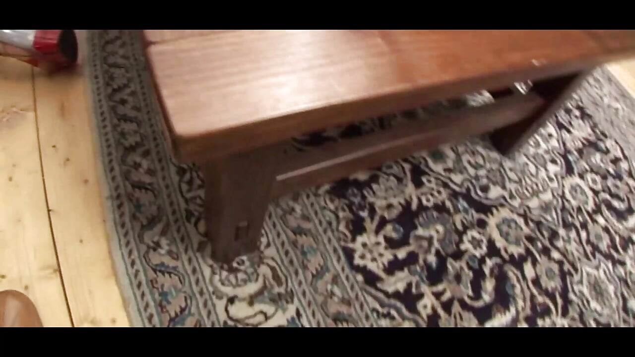 Cewek cantik jaring-jaring ngocok dan ngentot kontol tebal habis-habisan