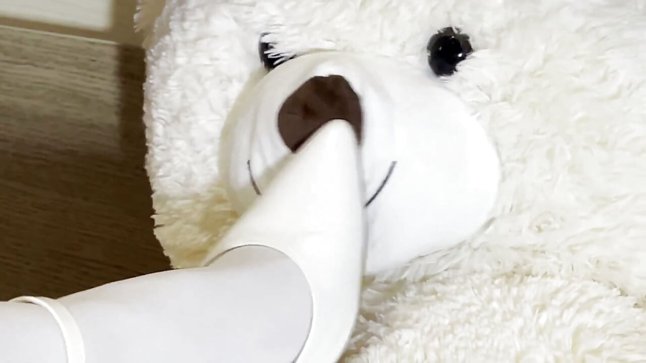 Heels Trample Teddy EP. 1