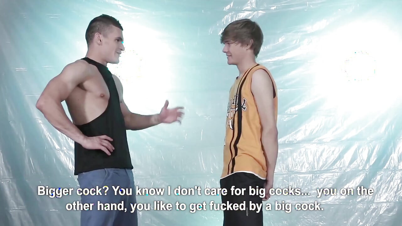 Sweet and sexy twinks. They like it oiled and with footjob, big gay young cocks  -DVD