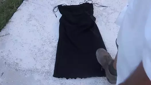 siyah 5 elbise üzerinde ezmek